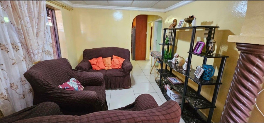 4 Bedroom Property for Sale in Roodepan Northern Cape